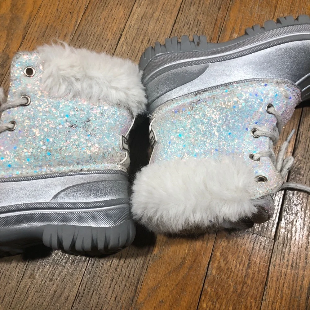 London Fog Tadley Cold Weather Warm Lined Snow Boots Fashion Boots